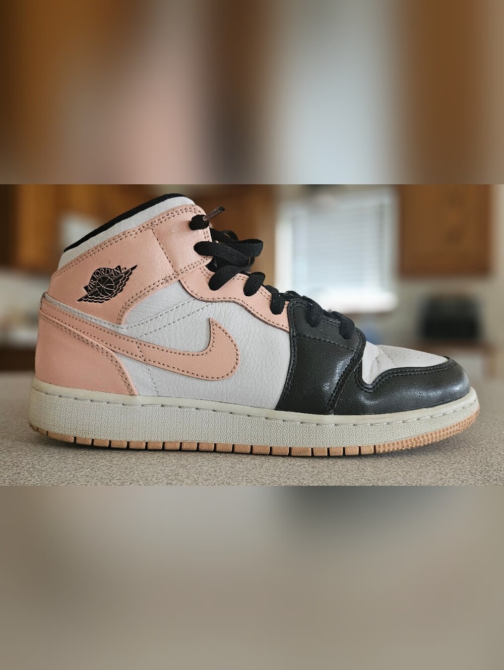 Nike Air Jordan 1 Mid Black White Peach 7Y Women’s 8.5